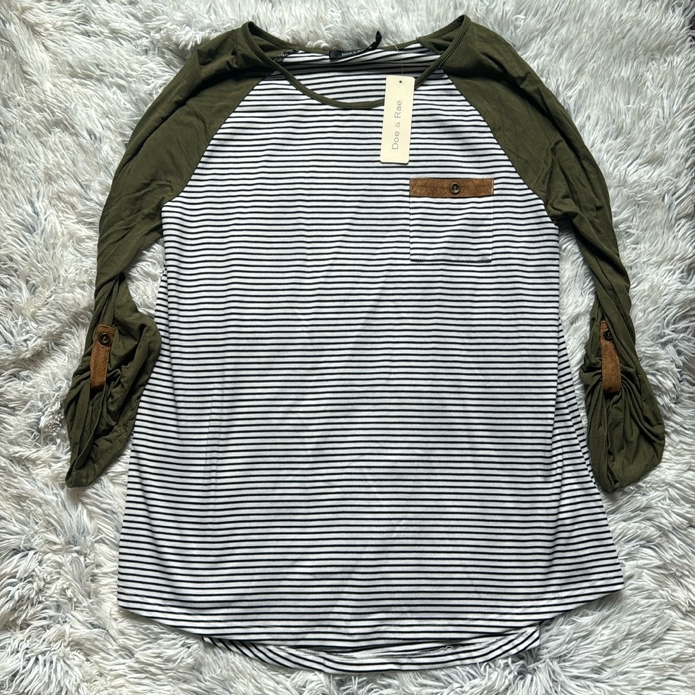 Doe & Rae | 3/4 Sleeve | Medium NWT